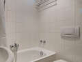 Apartment München Schwabing-Nord (zw. Leopoldstraße & Englischen Garten) 02 Badezimmer 8870
