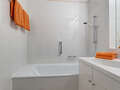 Dachterrassenwohnung München Arabellapark 01 Badezimmer 9024