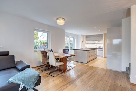 https://www.mrlodge.de/wohnen-auf-zeit/5-zimmer-haus-gilching-12856