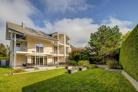 https://www.mrlodge.de/wohnen-auf-zeit/5-zimmer-haus-berg-am-starnberger-see-9666