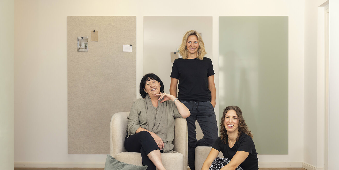 Zu sehen ist das Mr. Lodge Team für Interior Design und Home Staging