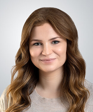 Luisa Krsynowski Luisa Krsynowski