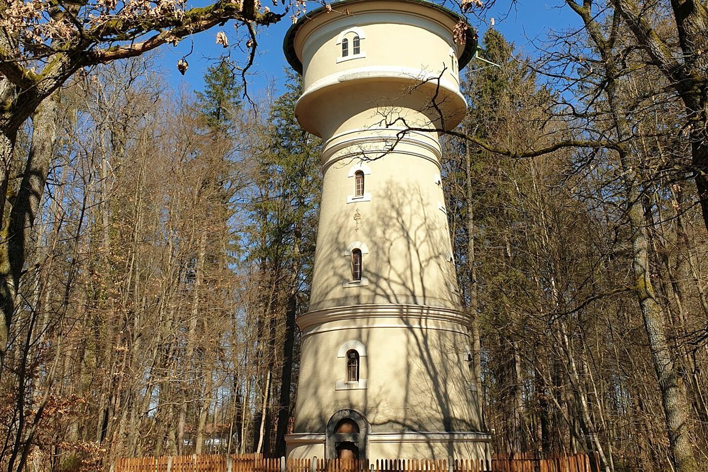 Wasserturm crop